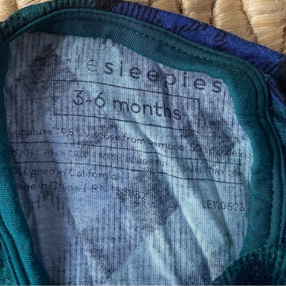 Little Sleepies Matching Set: Emerald Plaid Zippy Size 3-6 Months with Bow - Picture 4 of 5